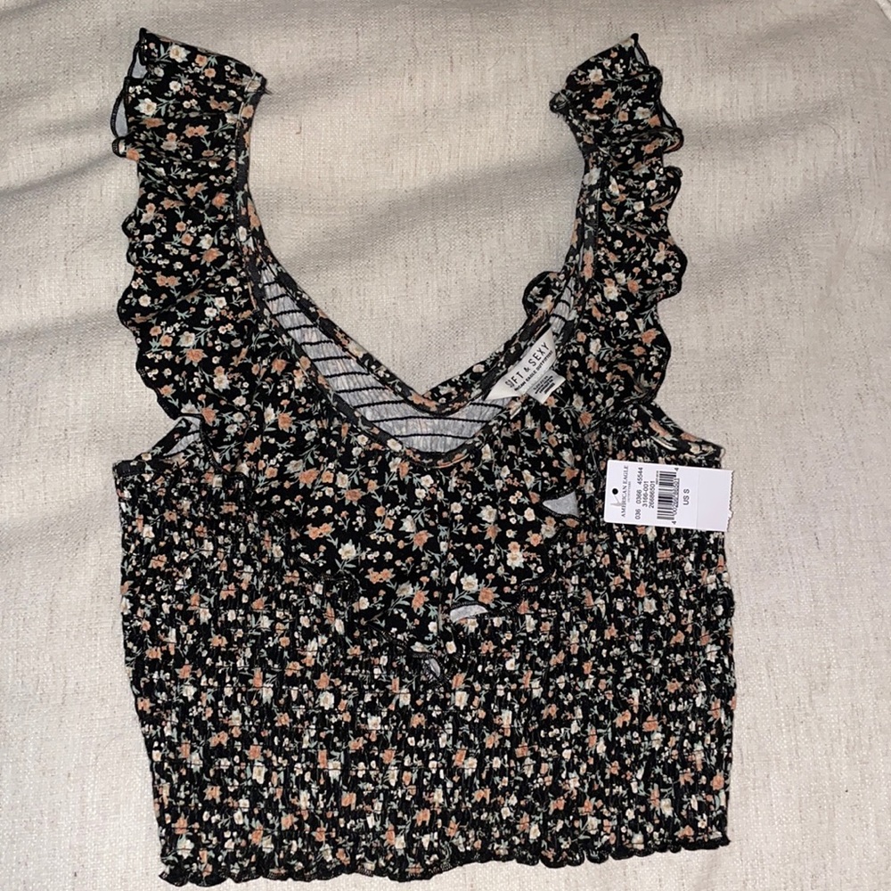 American eagle new with tags floral tank top